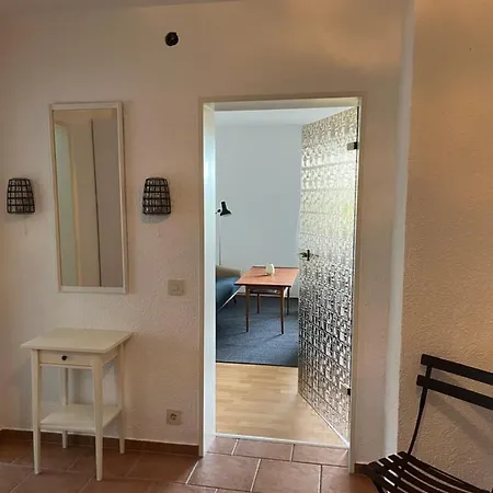 Helle Mit Großem Balkon *