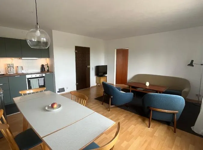 Helle Mit Grossem Balkon Lägenhet *