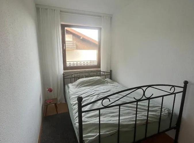 Helle Mit Grossem Balkon Lägenhet