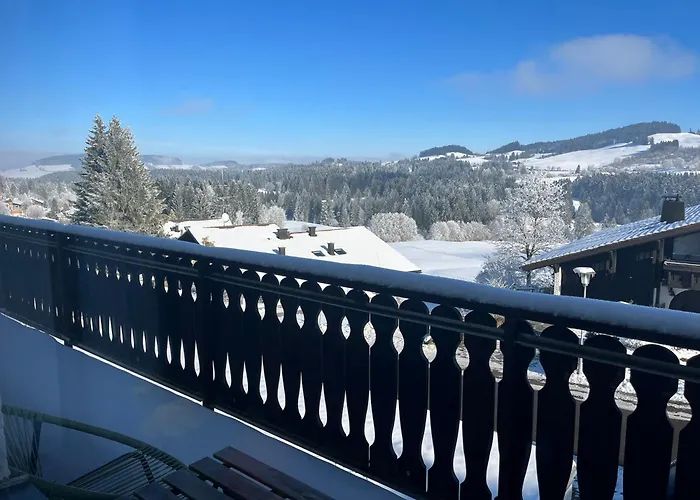 Helle Mit Grossem Balkon Lägenhet *